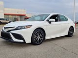 Used 2023 Toyota Camry SE image 2
