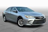 Used 2016 Toyota Camry LE image 2