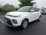 Used 2020 Kia Soul LX image 2