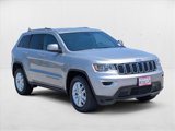 Used 2018 Jeep Grand Cherokee Laredo image 3