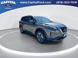 Used 2023 Nissan Rogue SV image 2