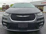 Used 2022 Chrysler Pacifica Touring-L image 3