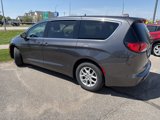 Used 2017 Chrysler Pacifica LX image 2