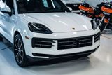Used 2024 Porsche Cayenne S image 2