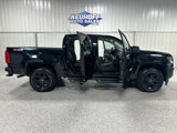 Used 2017 Chevrolet Colorado Z71 w/ Z71 Midnight Edition image 2