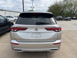 Used 2022 Mitsubishi Outlander SE image 5