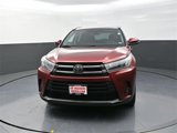 Used 2019 Toyota Highlander SE image 2