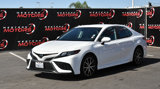 Used 2022 Toyota Camry SE image 3
