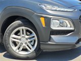 Used 2021 Hyundai Kona SE image 2