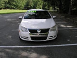 Used 2009 Volkswagen Eos Lux image 2