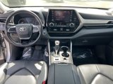 Used 2020 Toyota Highlander XLE image 5