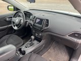 Used 2020 Jeep Cherokee Latitude w/ Cold Weather Group image 4