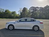 Used 2017 Kia Optima LX w/ Convenience Package image 5