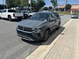 Used 2022 Volkswagen Taos SE w/ Panoramic Sunroof Package image 4