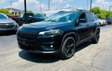 Used 2019 Jeep Cherokee Latitude Plus image 2