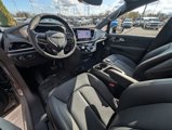 New 2025 Chrysler Pacifica Select image 2