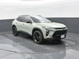 New 2025 Chevrolet Trax ACTIV w/ Sunroof Package image 2
