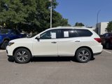 Used 2017 Nissan Pathfinder SV image 4