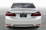 Used 2017 Honda Accord Touring image 4