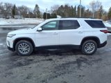 Used 2023 Chevrolet Traverse LT image 2