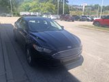 Used 2017 Ford Fusion SE image 2