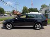 Certified 2019 Volkswagen Golf Alltrack S image 3