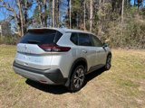 Used 2023 Nissan Rogue SV image 4