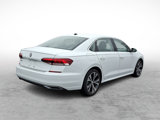 Used 2021 Volkswagen Passat 2.0T SE image 5