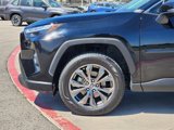 Used 2022 Toyota RAV4 XLE Premium image 6