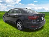 Used 2019 Volkswagen Jetta R-Line w/ R-Line Cold Weather Package image 4
