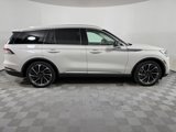 Used 2020 Lincoln Aviator Reserve w/ Equipment Group 202A image 2