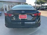 Used 2024 Nissan Altima 2.5 SV image 4