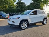 Used 2017 Jeep Cherokee Limited image 4