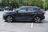 Used 2022 Nissan Rogue Sport SL image 3