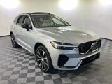 Used 2023 Volvo XC60 B5 Plus w/ Climate Package image 3