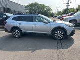 Used 2020 Subaru Outback Premium image 4