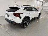 New 2025 Chevrolet Trax RS w/ Sunroof Package image 5