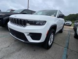 Used 2023 Jeep Grand Cherokee Laredo w/ Luxury Tech Group I image 3