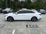 Used 2022 Hyundai Elantra Limited image 4