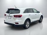 Used 2019 Kia Sorento LX image 4
