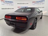 Used 2015 Dodge Challenger SXT image 6