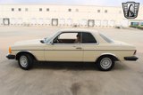 Used 1985 Mercedes-Benz 300 CD Turbo image 3