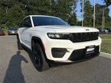Used 2022 Jeep Grand Cherokee Altitude image 2