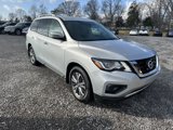 Used 2020 Nissan Pathfinder S image 3