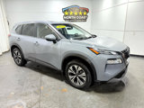 Used 2022 Nissan Rogue SV image 2