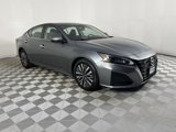Used 2023 Nissan Altima 2.5 SV image 1