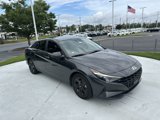 Used 2021 Hyundai Elantra SEL w/ Convenience Package image 2