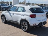 Used 2024 Hyundai Venue SEL image 6