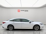 Used 2019 Toyota Avalon Limited image 3
