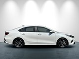 Certified 2022 Kia Forte LXS image 3